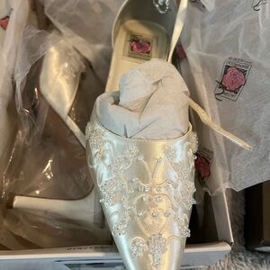 Chic Pearl Embellished Satin Heels